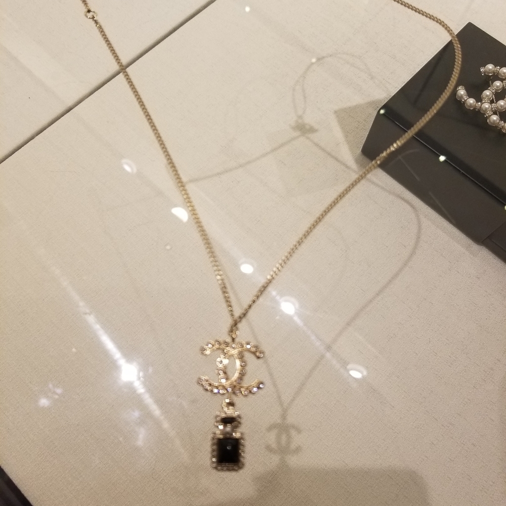 HOSTPICK!!! Chanel logo Necklace - Picture 16 of 16